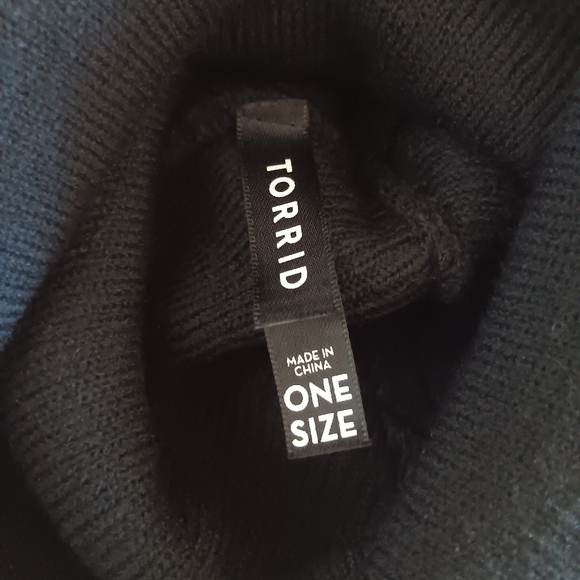 Torrid Black Hat with White Floral Accents - Picture 4 of 4